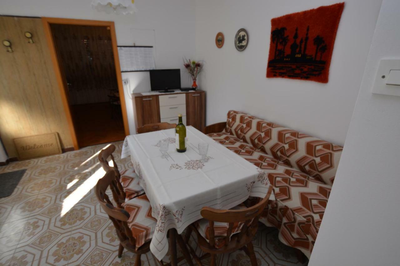 Apartment Nadica Punat Eksteriør billede
